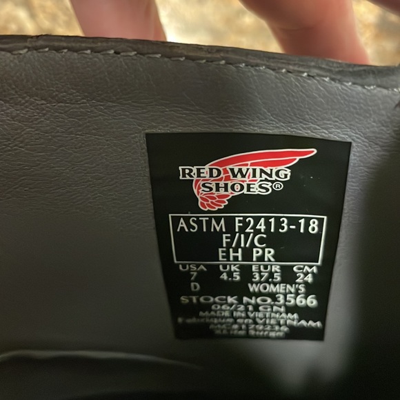 Red wing women’s zip up leather boots size 7D - Picture 8 of 10